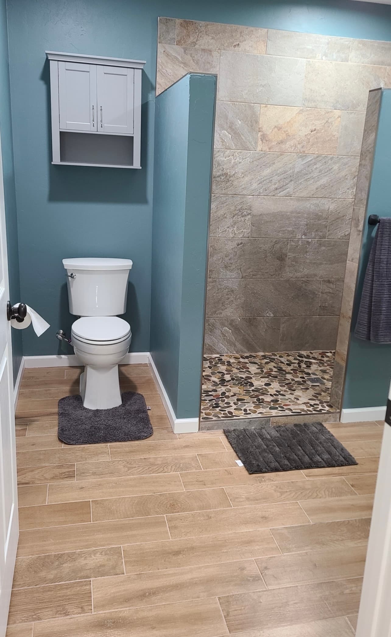 Contemporary bathroom design and renovation by licensed contractor in Oklahoma City